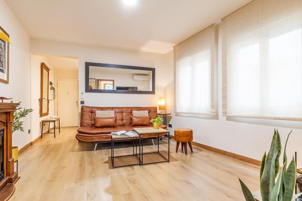 Apartamento Reformado Y Tranquilo Junto A Gran Via มาดริด ภายนอก รูปภาพ